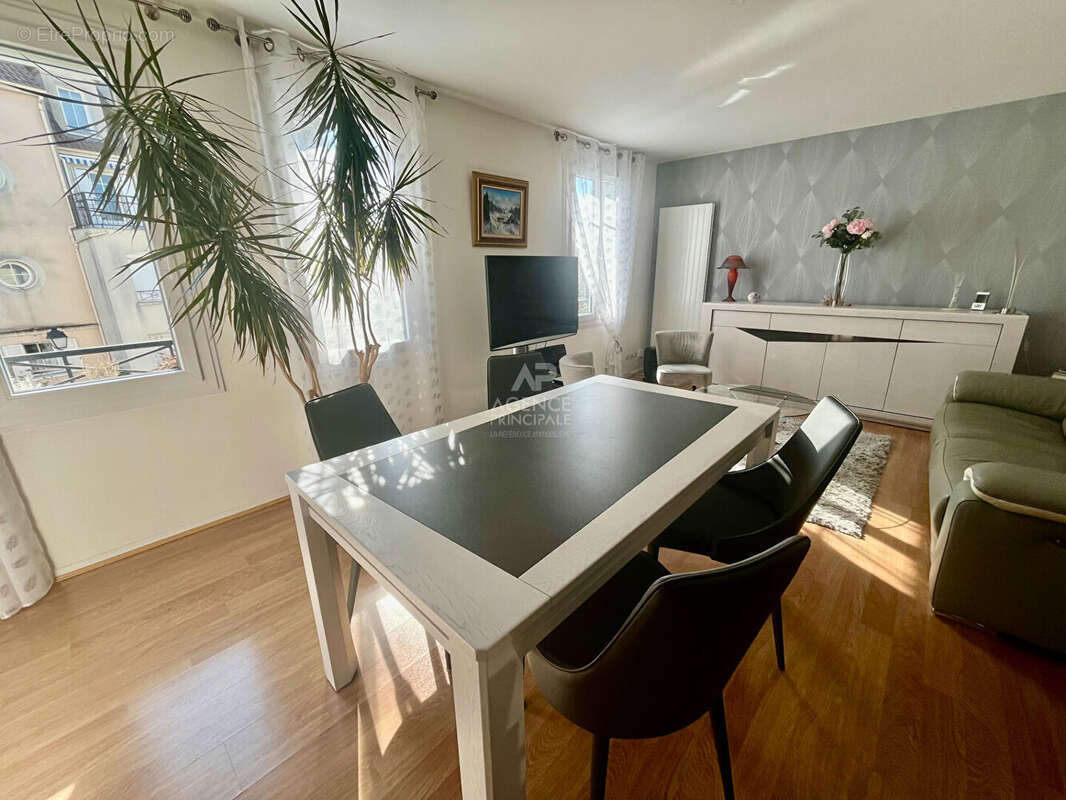 Appartement à COURDIMANCHE