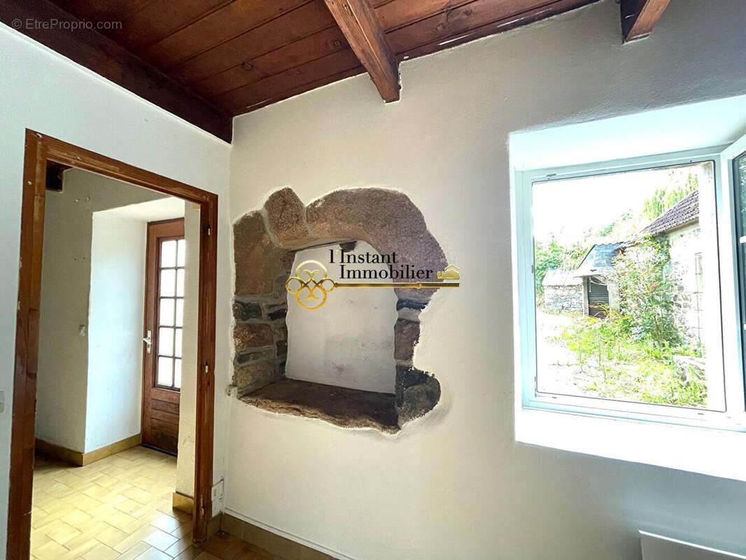 Maison à PLOUEGAT-GUERAND