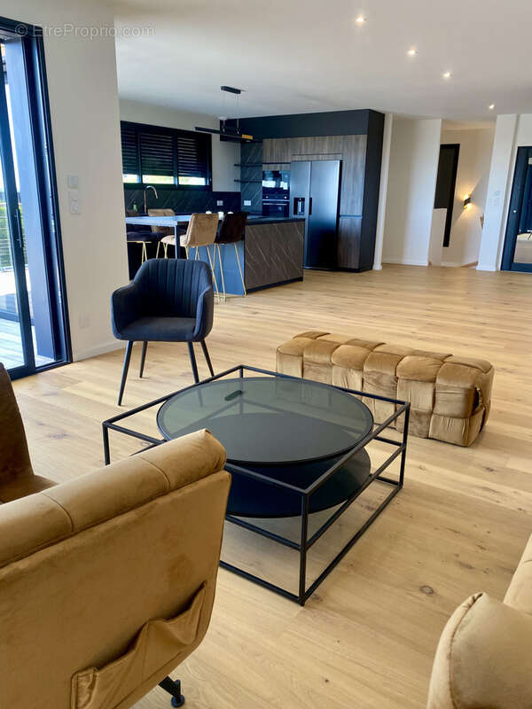 Maison à VAUX-SUR-MER