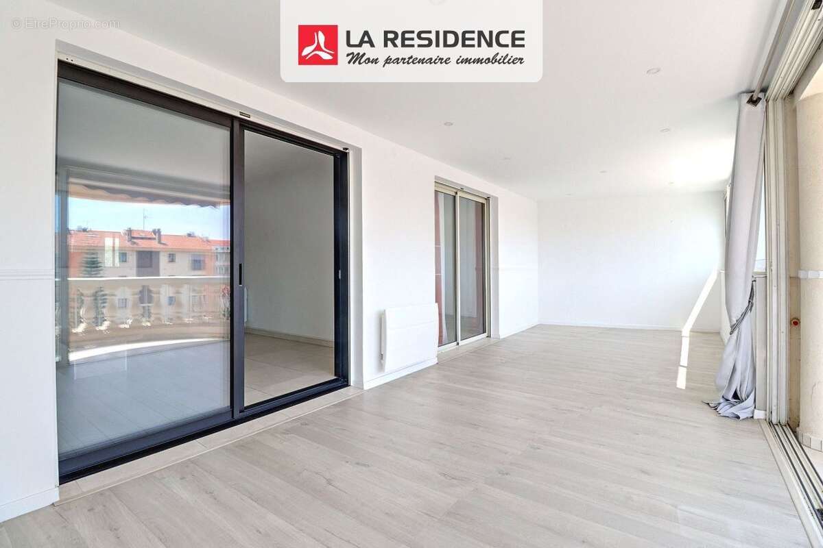 Appartement 70 m² à Frejus  - photo 3