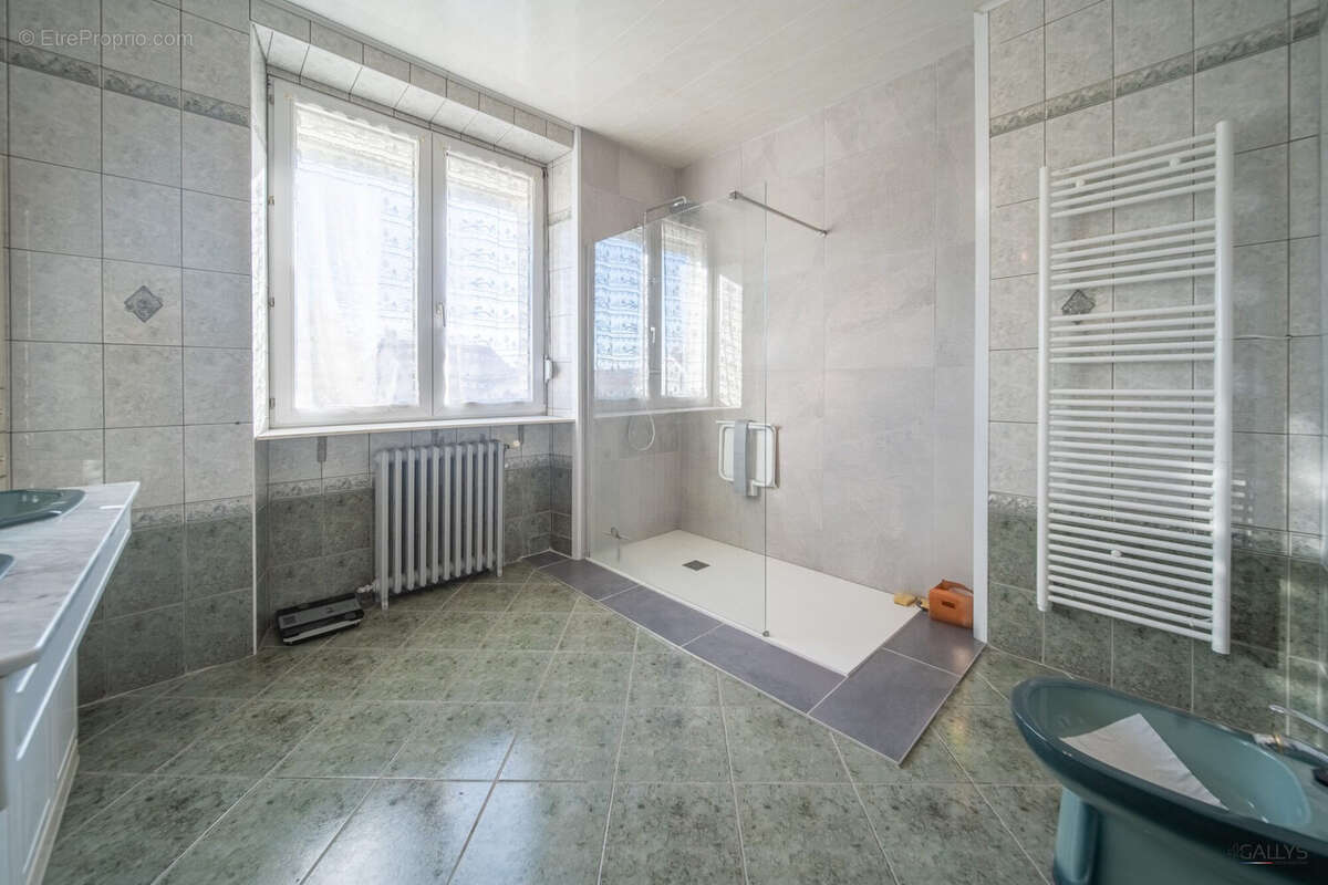 Maison à SAINTE-MARIE-AUX-CHENES