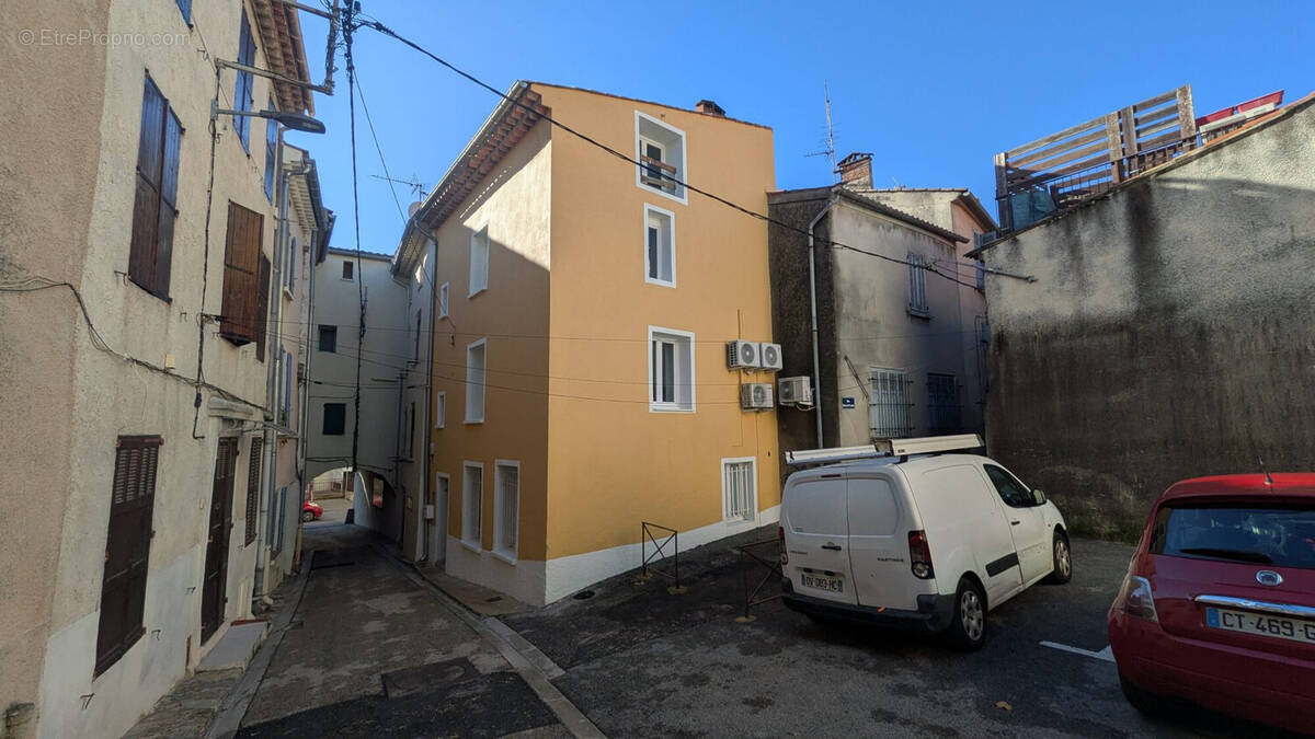 Maison à GONFARON