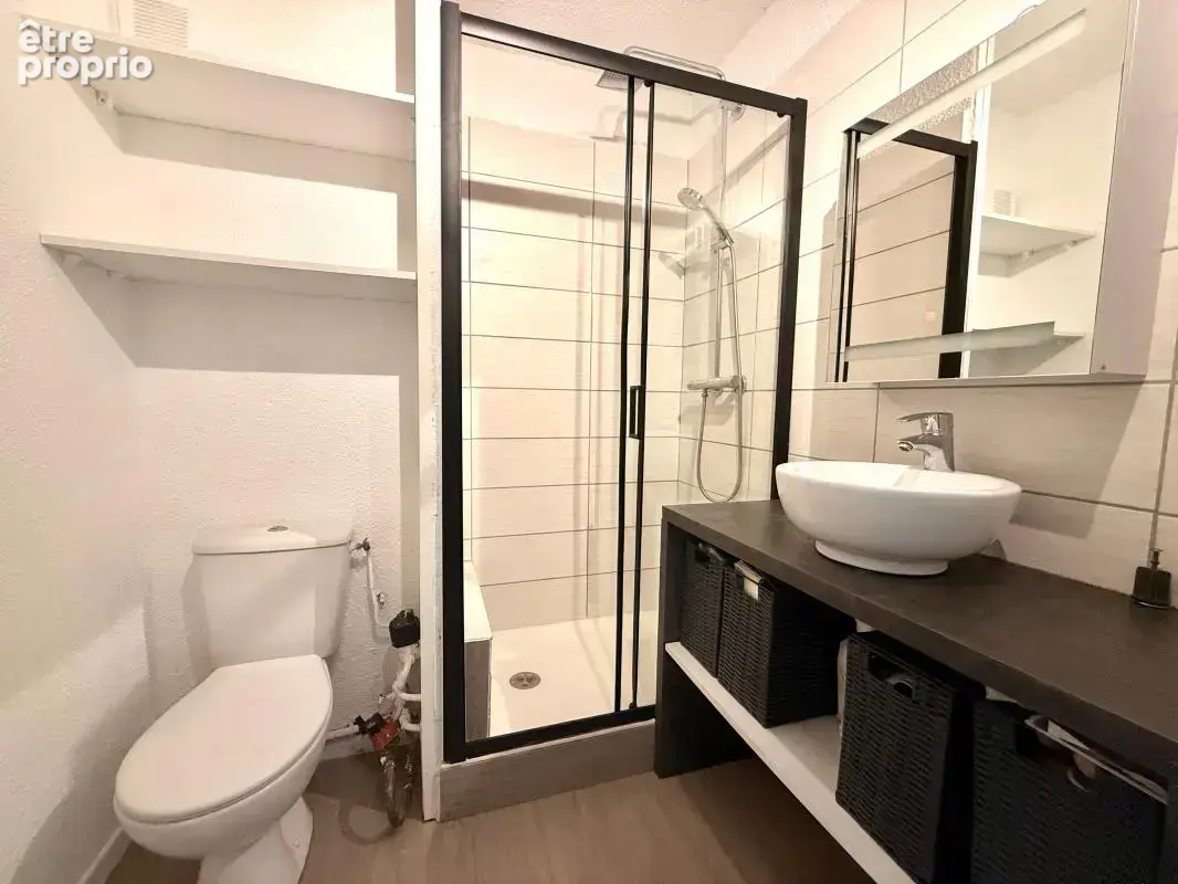 Studio cabine de 22m2 en rez de jardin avec parking - photo 3