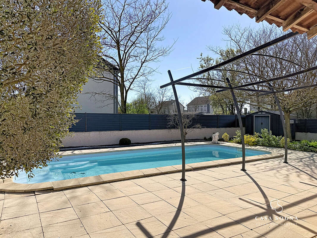 Maison à LEYMENT