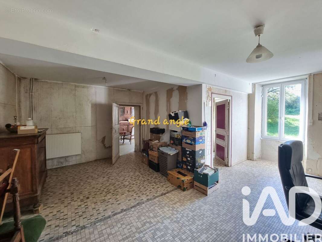 Photo 4 - Maison à LA POUEZE