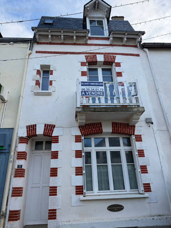 Maison à LE POULIGUEN