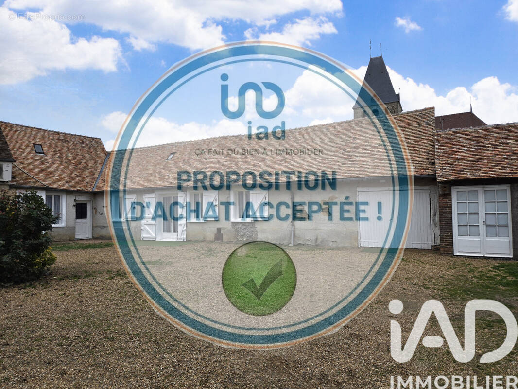 Photo 1 - Maison à HOUDAN