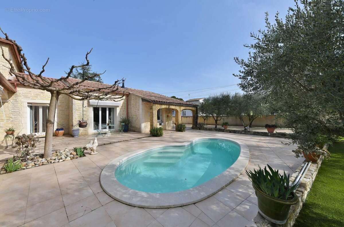 Maison à UZES