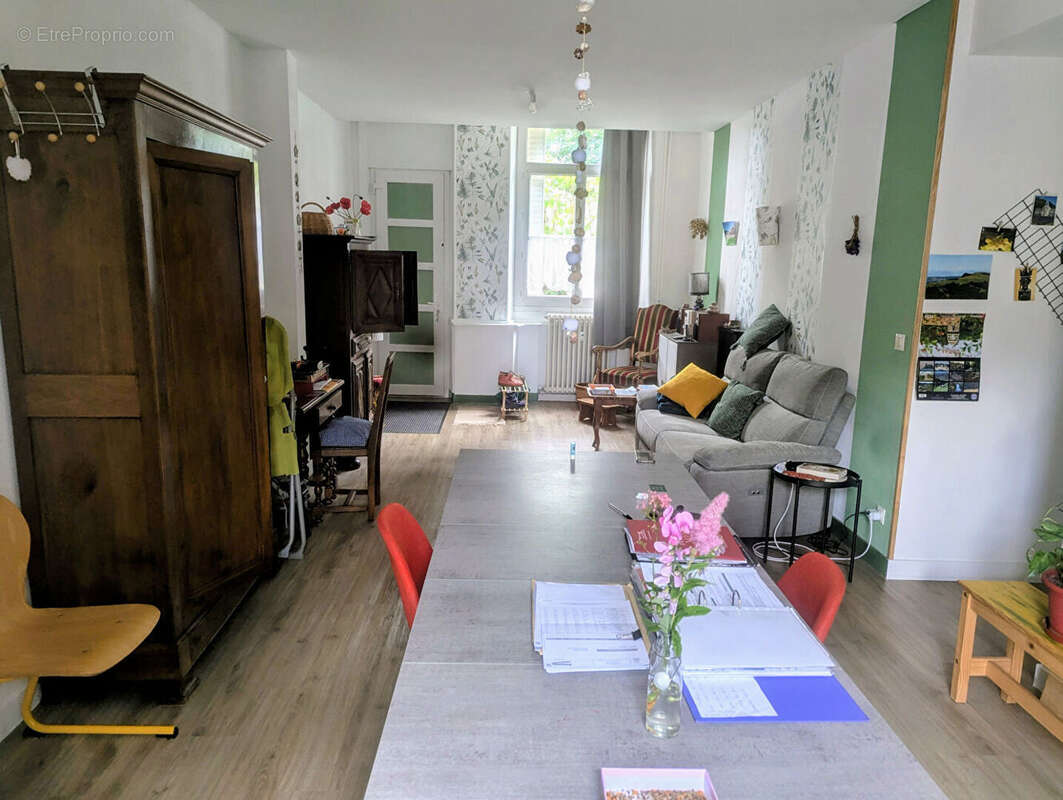 Appartement à VILLETTE-LES-DOLE