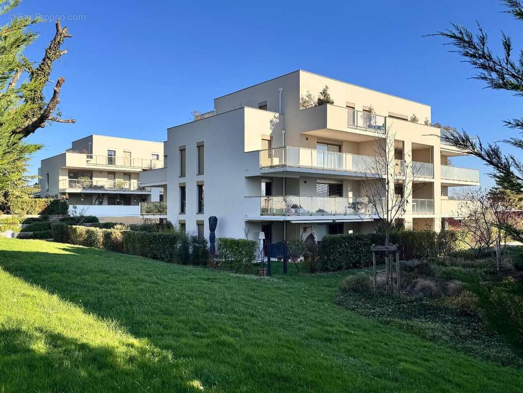   - Appartement à SAINT-CYR-AU-MONT-D&#039;OR