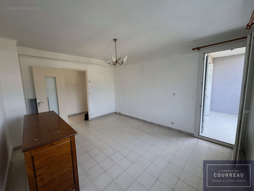 Appartement de Type T3 57 m2 avec Terrasse et Cellier - photo 5