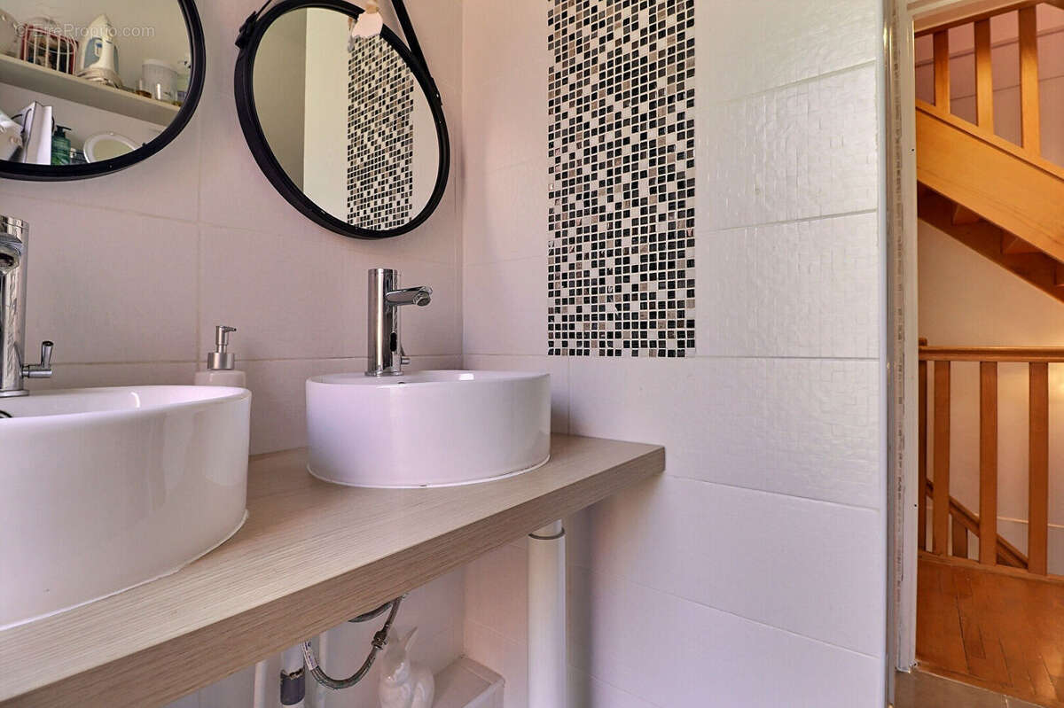 Maison à SAINT-DENIS