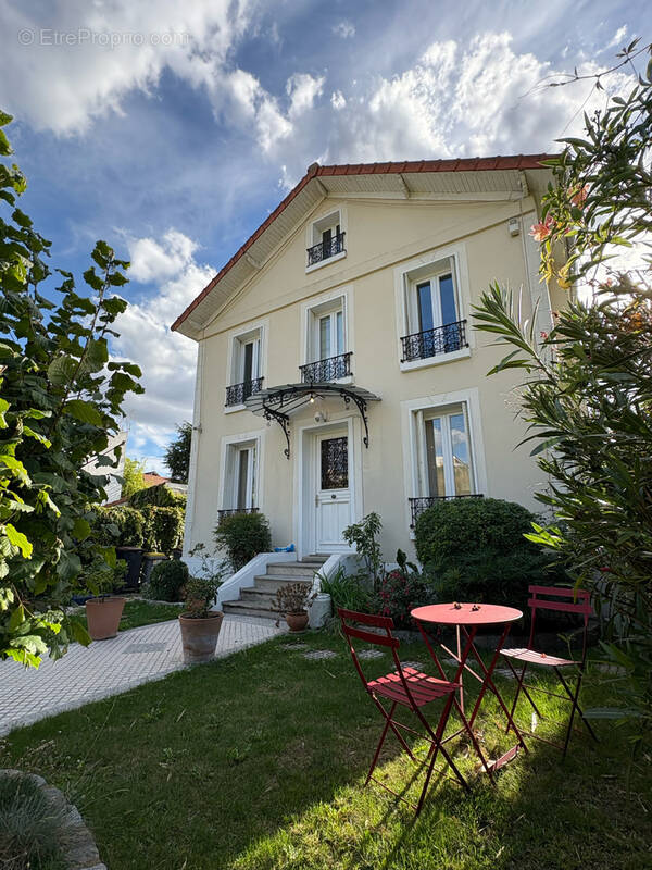 Maison à BRY-SUR-MARNE