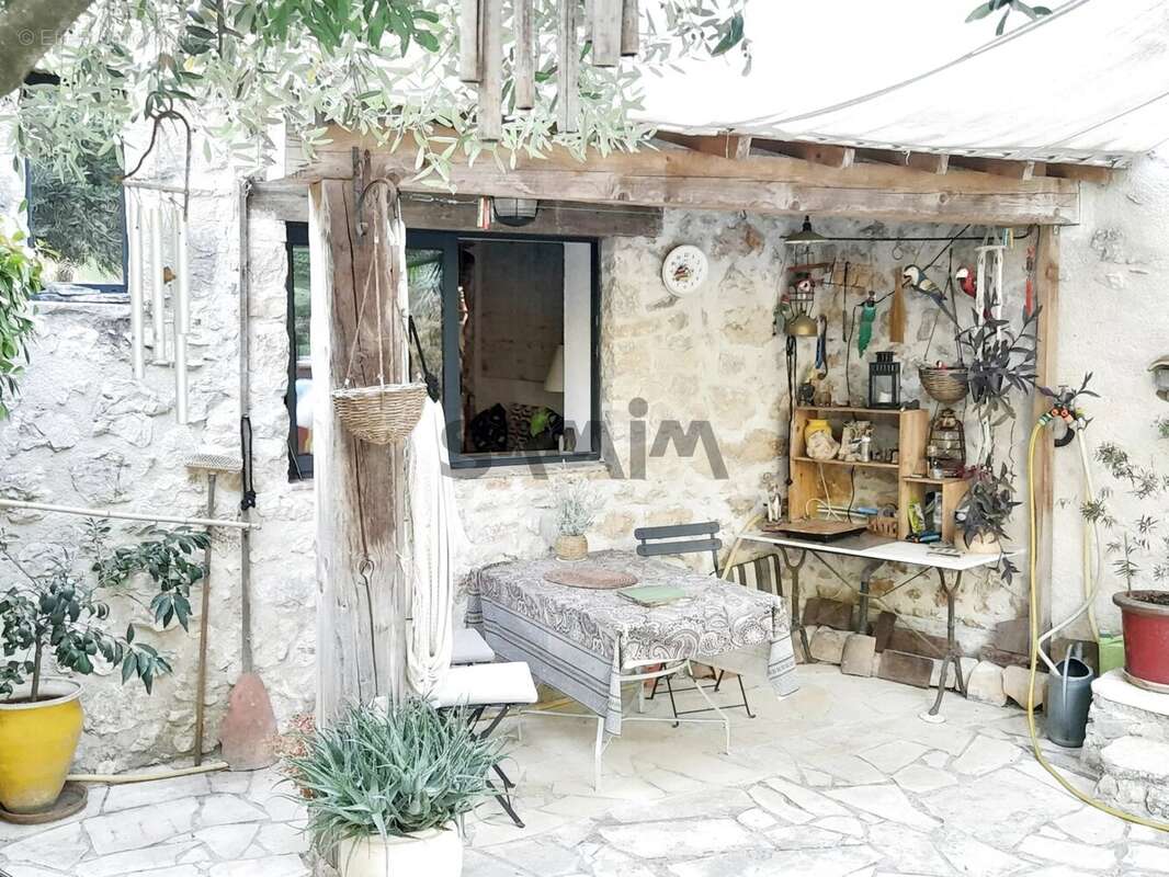 A vendre  - maison de village authentique  renovee  et jardi - photo 4