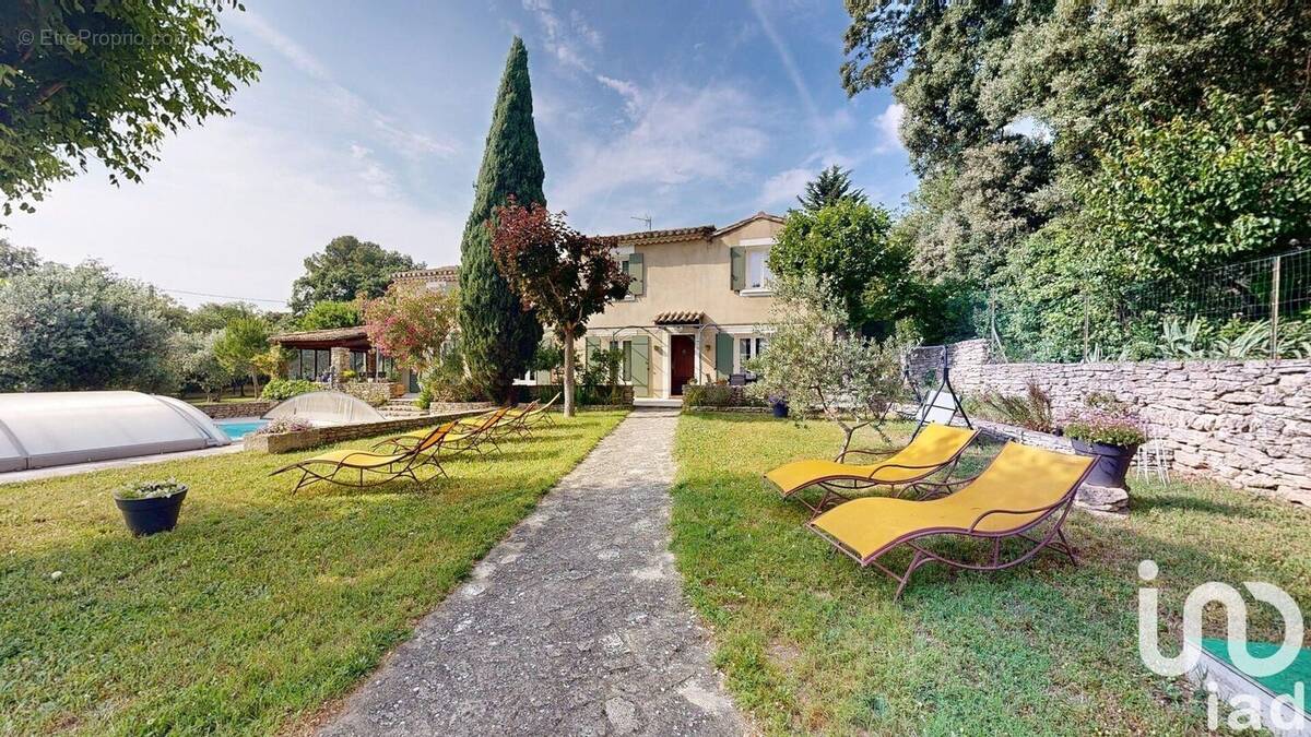 Photo 1 - Maison à L&#039;ISLE-SUR-LA-SORGUE