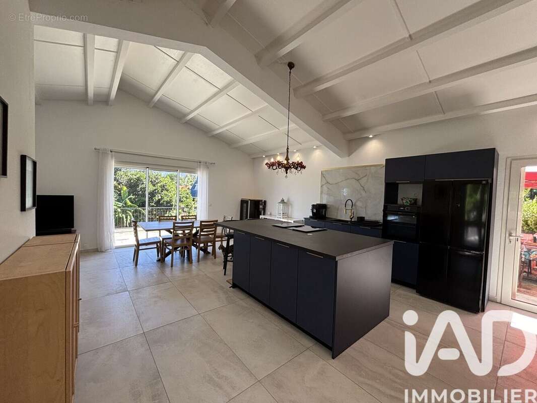 Photo 2 - Maison à LE TAMPON