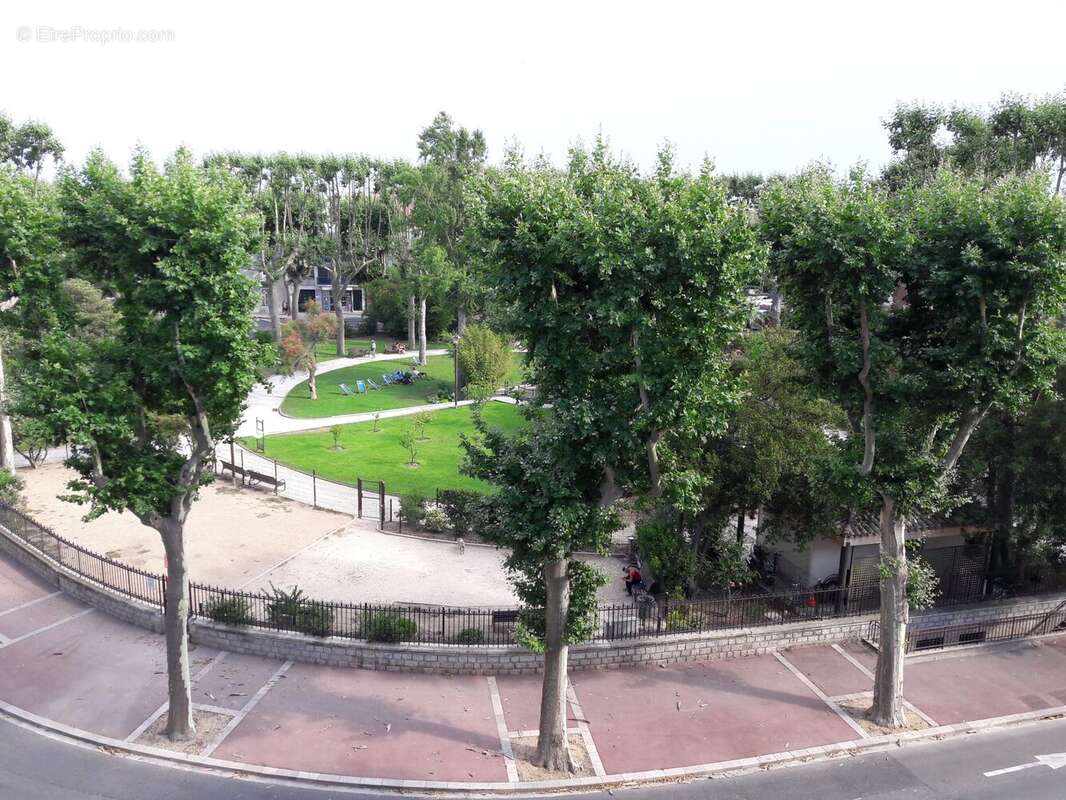 Vue immeuble - Appartement à NARBONNE