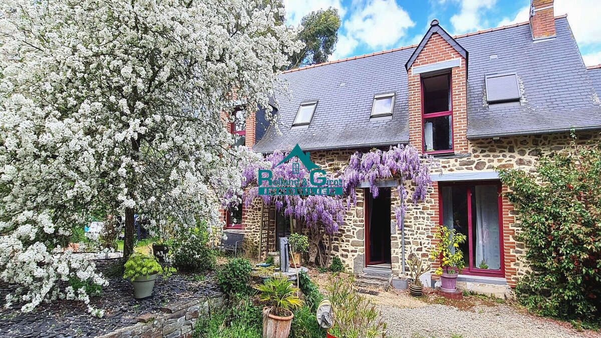 Maison à PIRE-SUR-SEICHE