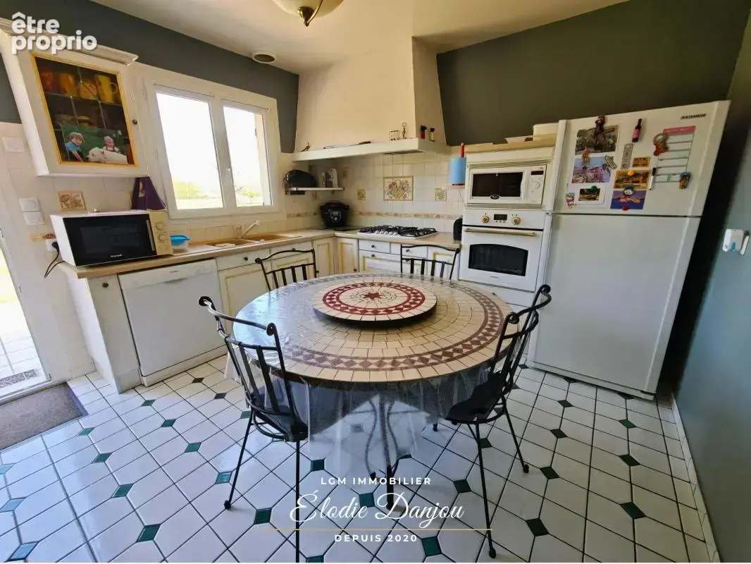 Maison familiale – 5 chambres – Double garage – Grand Jardin – Châteaudun, quartier Saint-Jean - photo 3
