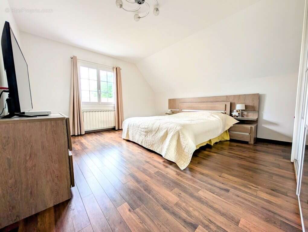 Maison à ARC-SUR-TILLE