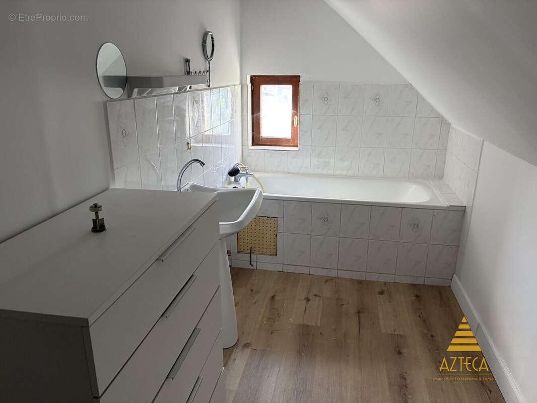 Maison T3 salle de bain 