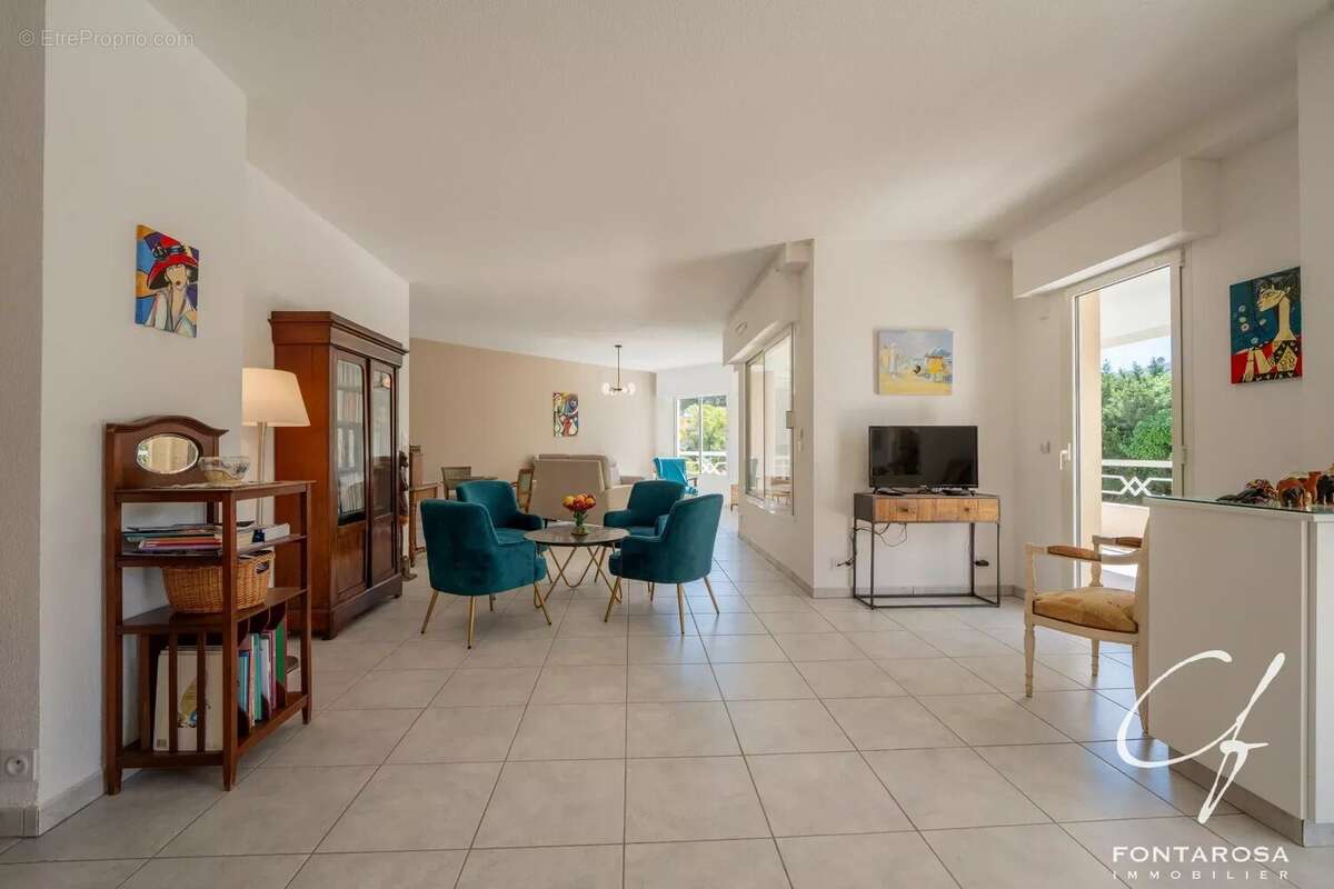 Appartement à SAINT-RAPHAEL