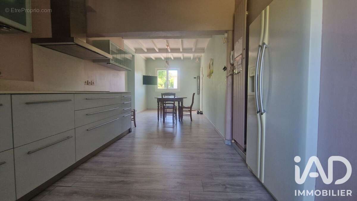 Maison 104 m² à Blanquefort  - photo 6