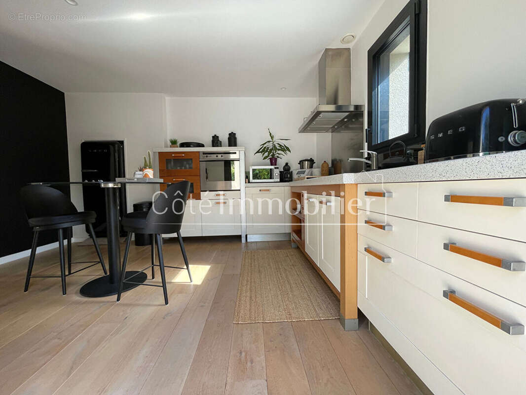 Maison à SAINT-SEBASTIEN-SUR-LOIRE