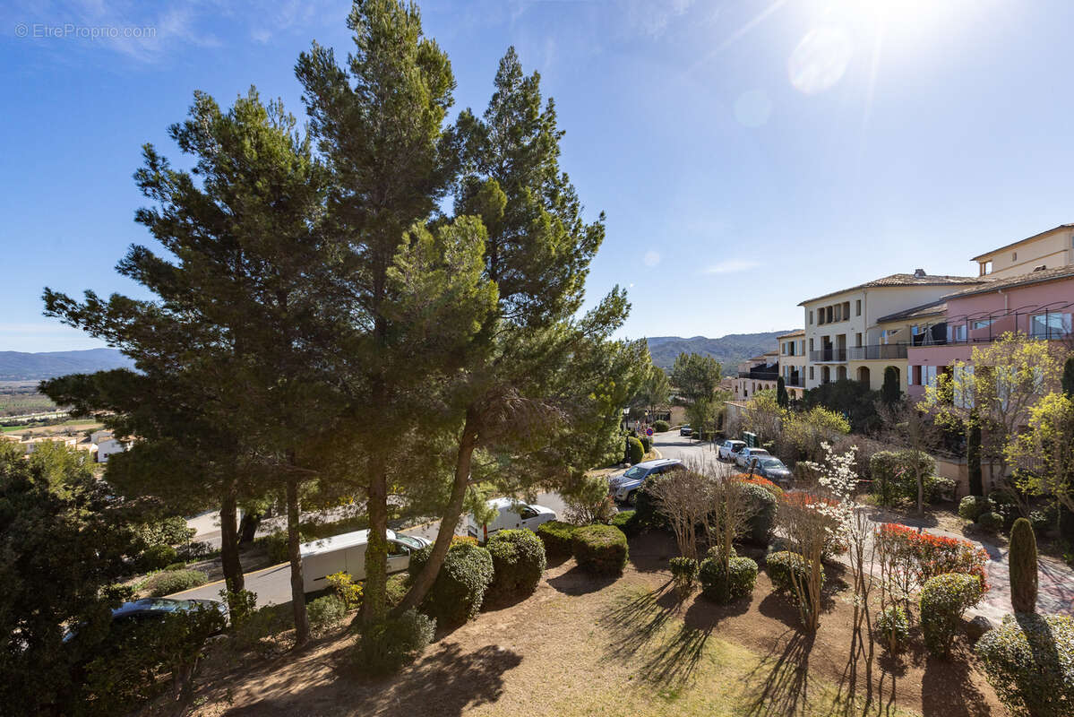 Appartement à MALLEMORT