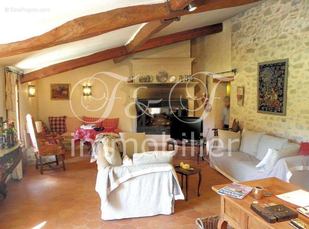 Maison à MONTBRUN-LES-BAINS