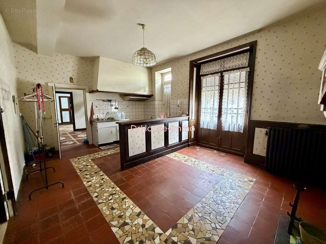 Maison 210 m² à Riberac  - photo 4