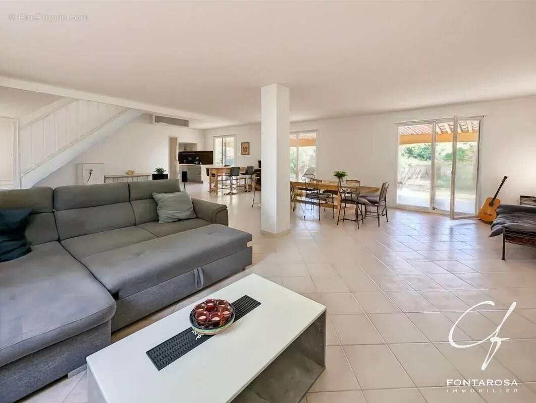 Maison à FREJUS