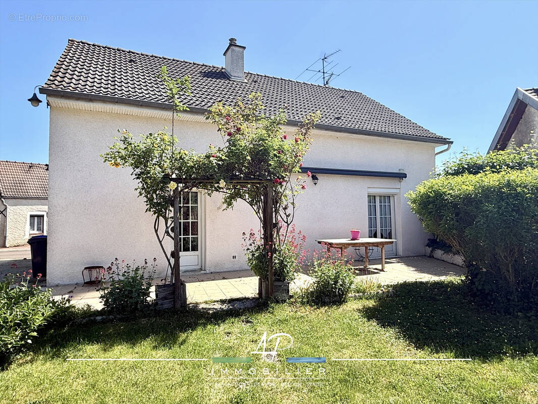 Maison à COUTERNON