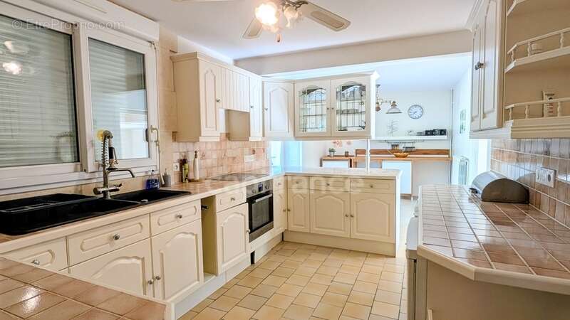 Maison à LIGNIERES-SONNEVILLE