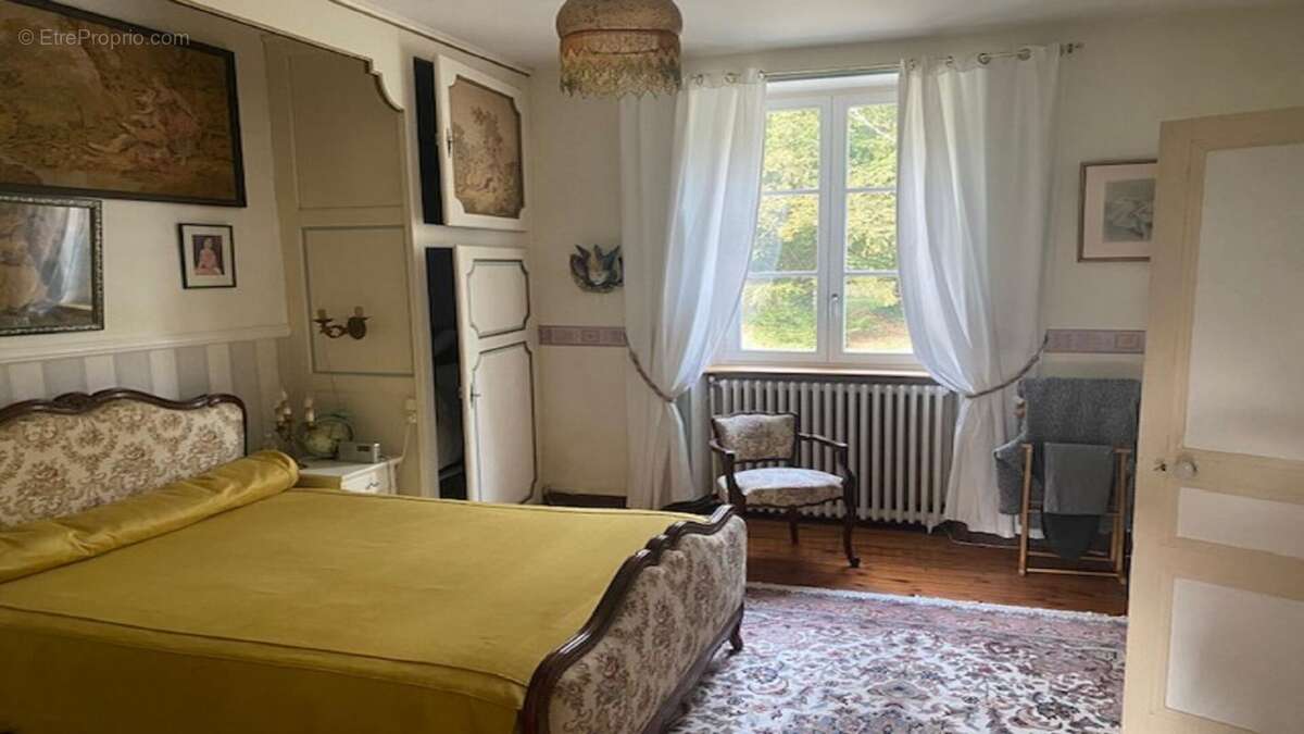 Maison à ROCHEFORT-EN-TERRE