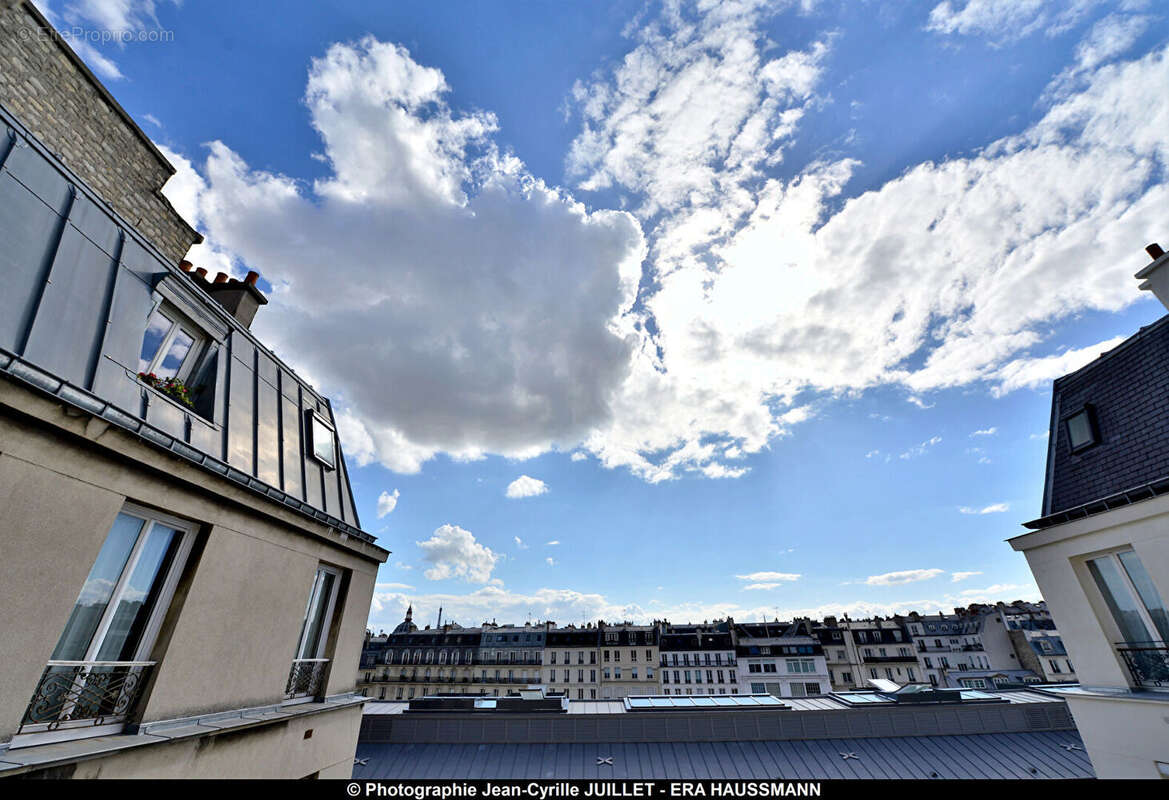 Appartement à PARIS-8E