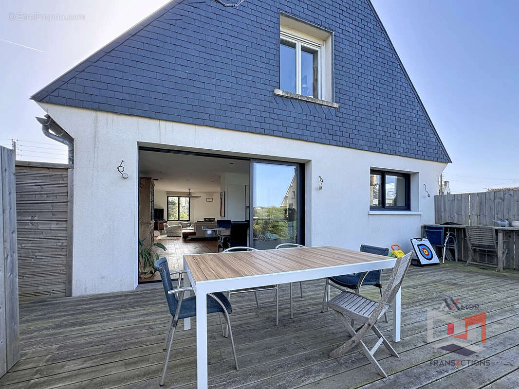 SAINT QUAY PERROS : Maison d'habitation proche commerce au grand calme. - photo 13