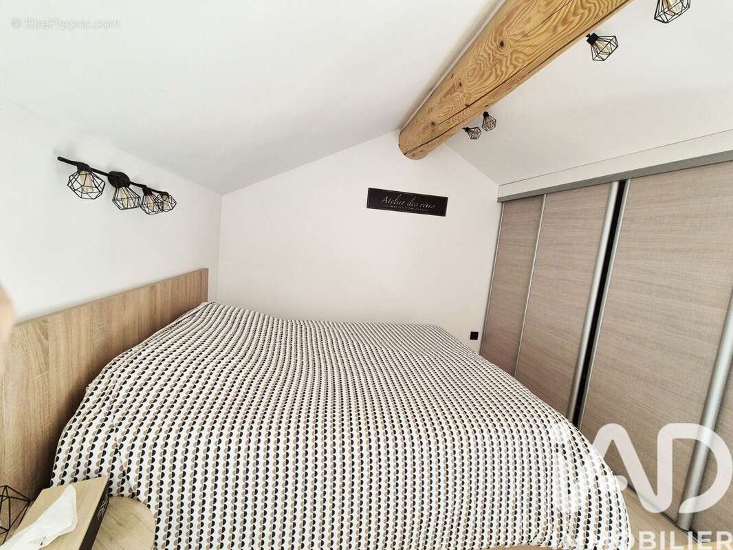 Maison 69 m² à Rognes  - photo 9