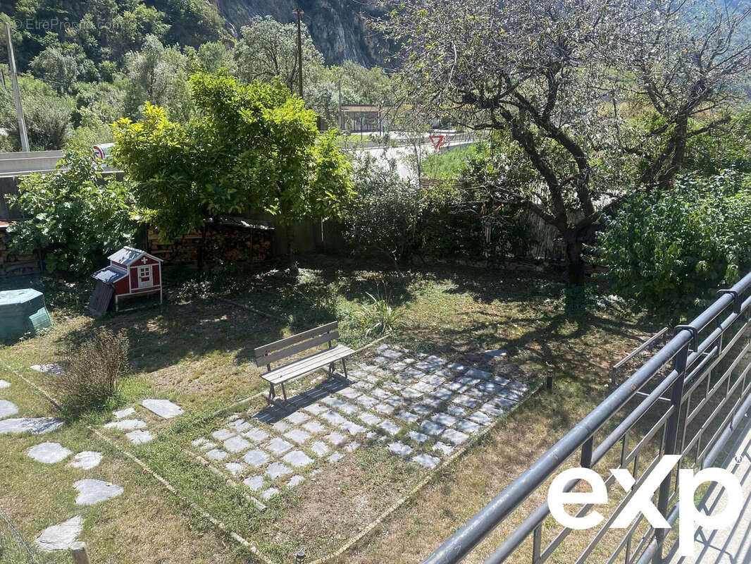 Maison à SAINT-MARCEL