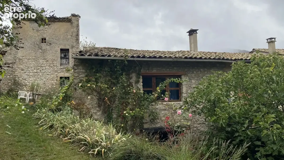 Maison à MENGLON