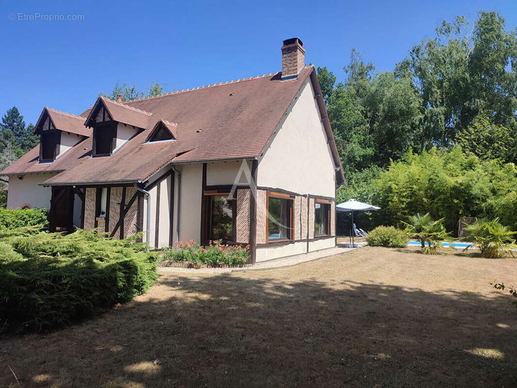 Maison à LAMOTTE-BEUVRON