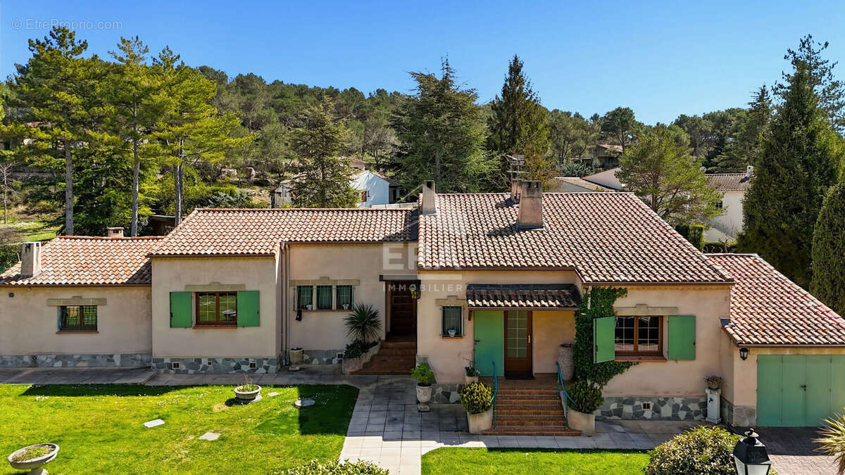 Maison à CABRIES