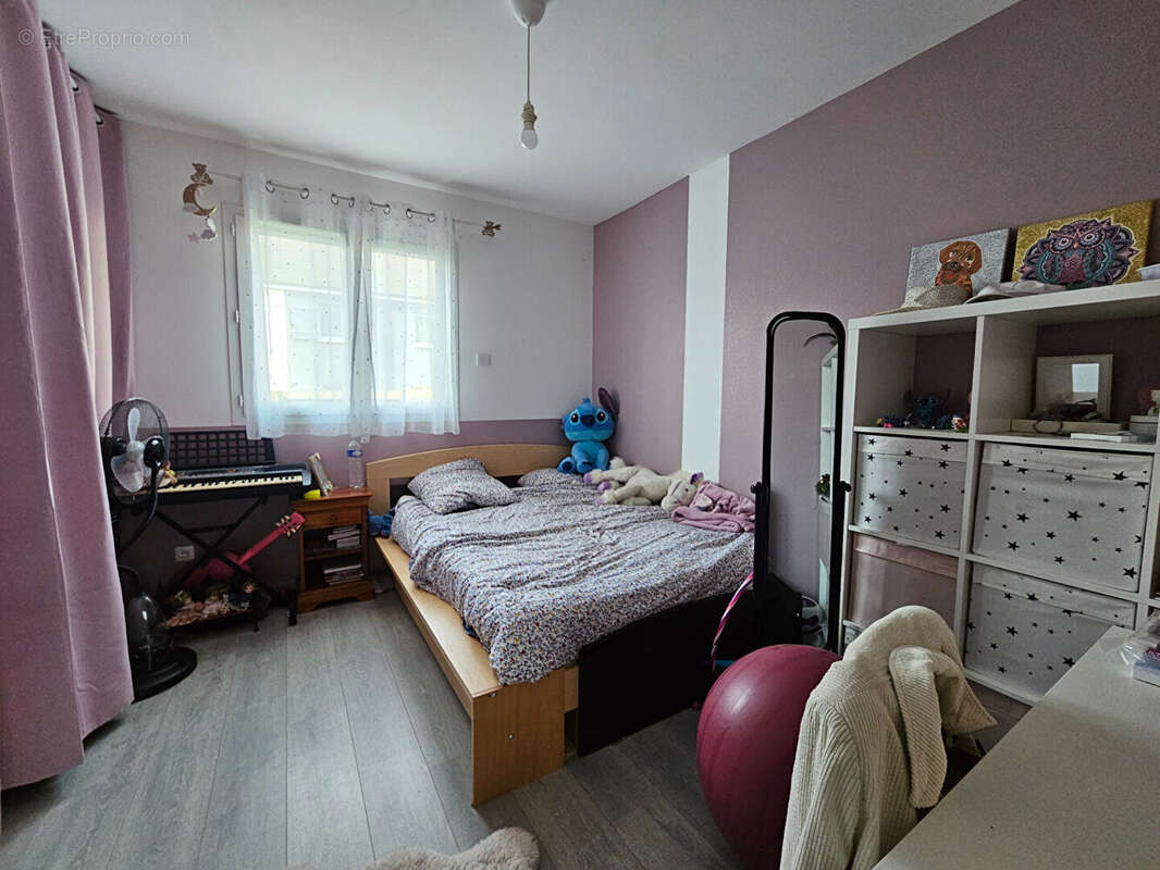 Maison à FRANQUEVILLE-SAINT-PIERRE