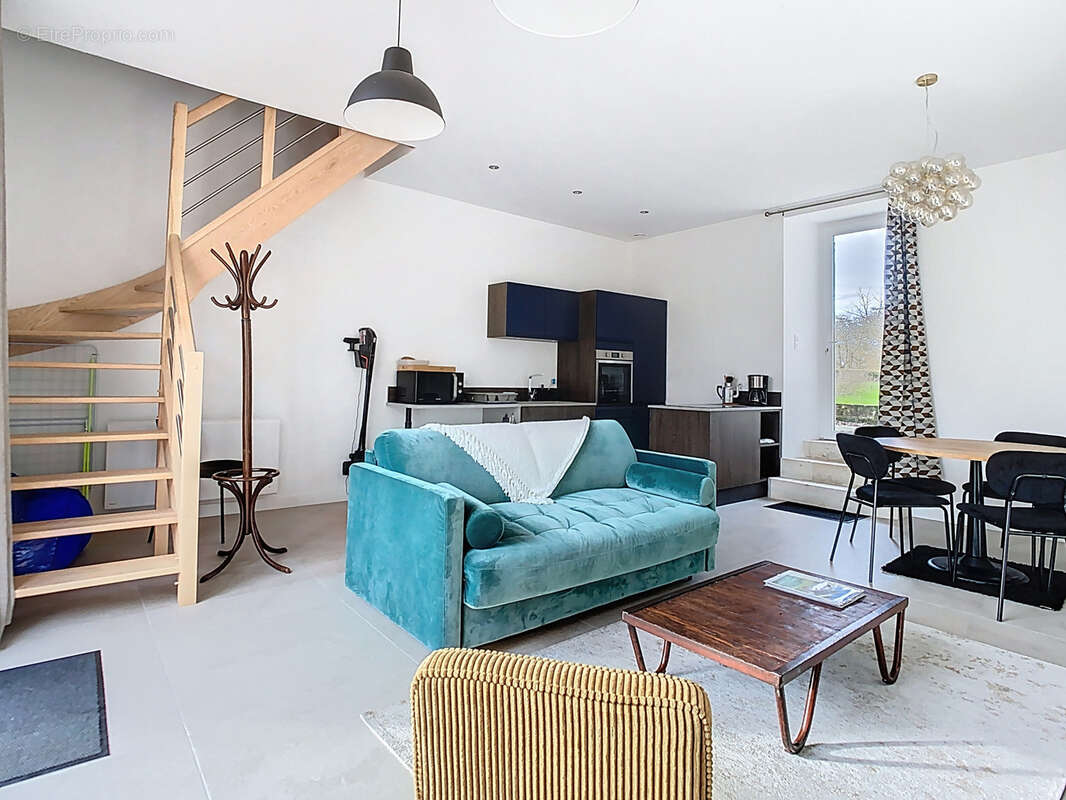 Maison à PICAUVILLE