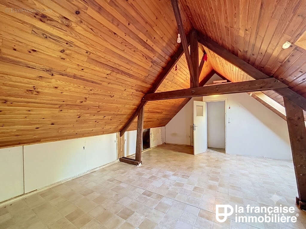 RENNES EST - Une propriété familiale rare aux portes de toutes les commodités - photo 8