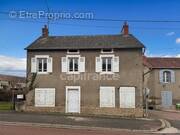 Maison à TAMNAY-EN-BAZOIS