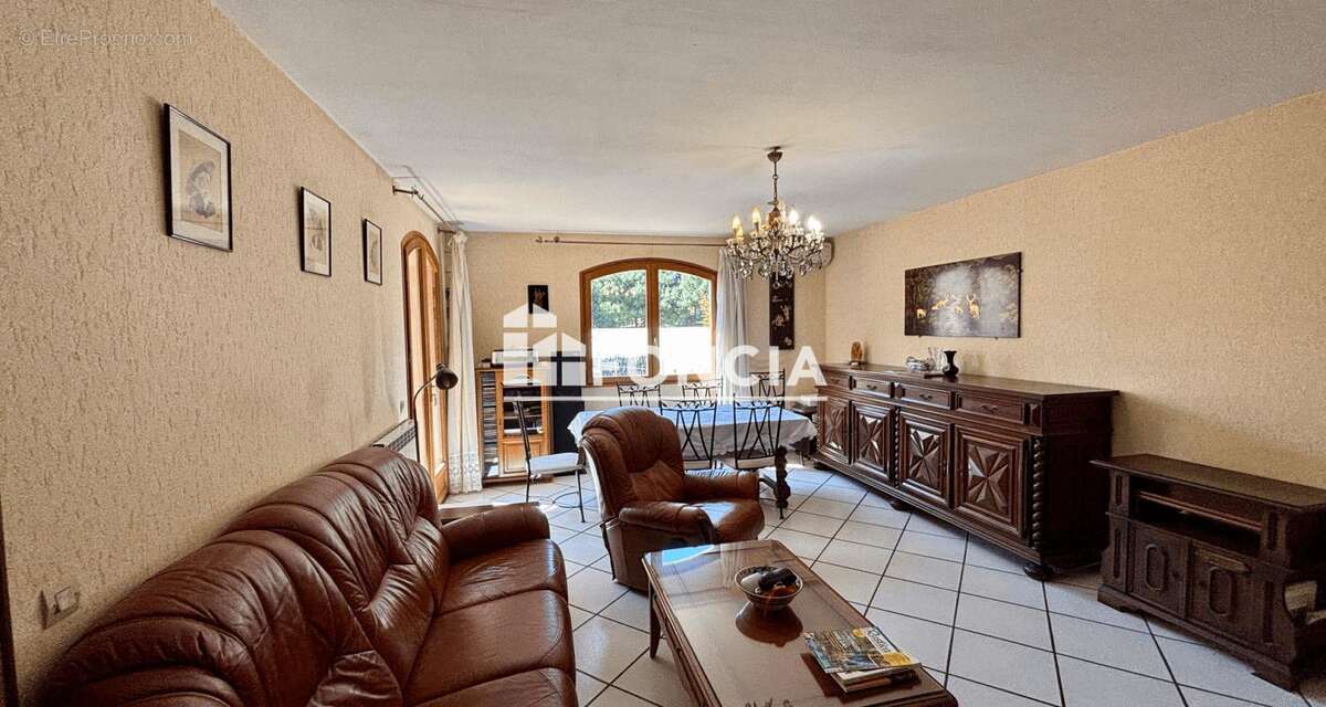 Maison à SAINT-CYPRIEN