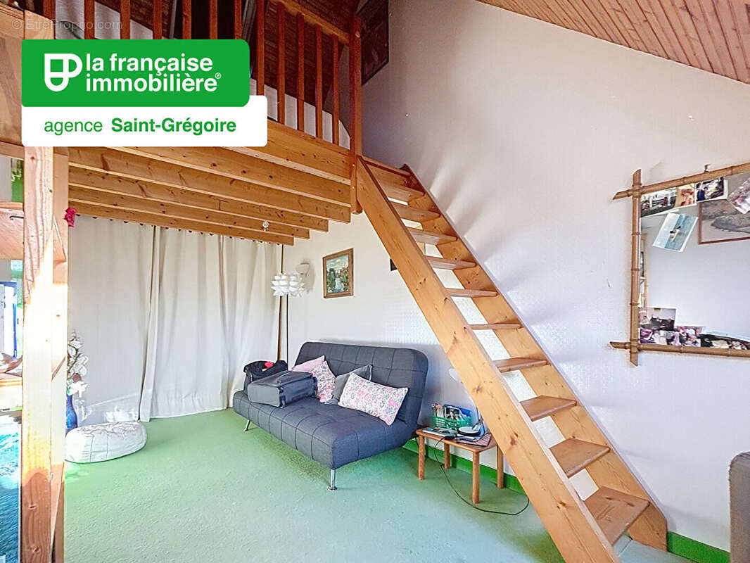 Maison à MONTGERMONT