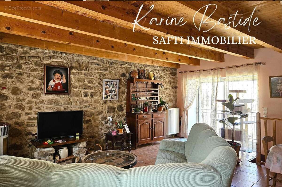 Maison 245 m² à Cros-De-Georand  - photo 4