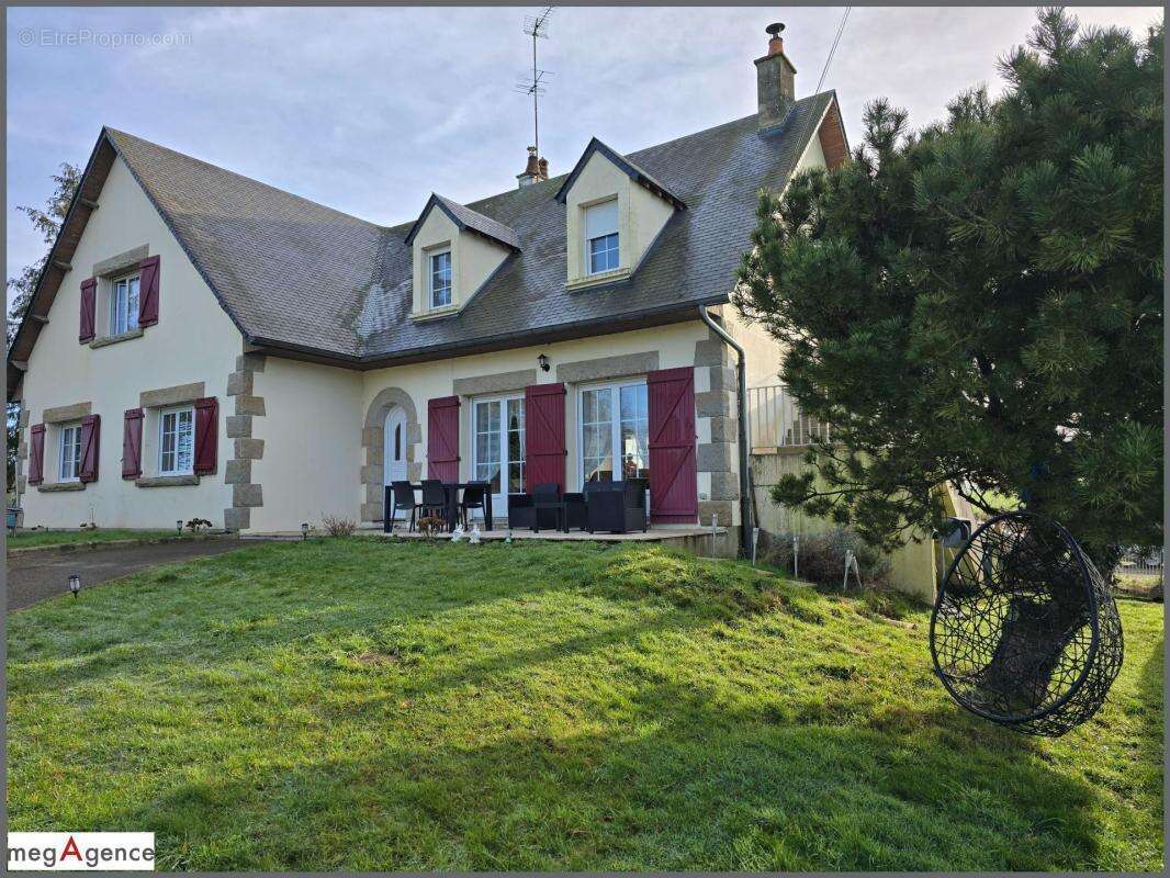 Maison à LA CHAPELLE-JANSON